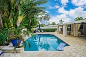 Dolphin Retreat - 4 Bedrooms House with Private Pool