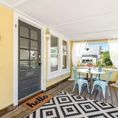 Historic Apt | Walk to Downtown & Arts