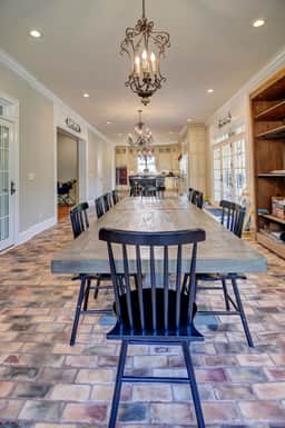 The Grapevine House