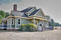 The Grapevine House