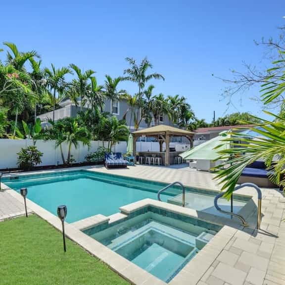 Home w/pool  By Dream Vacation OP Cabana - Image 1