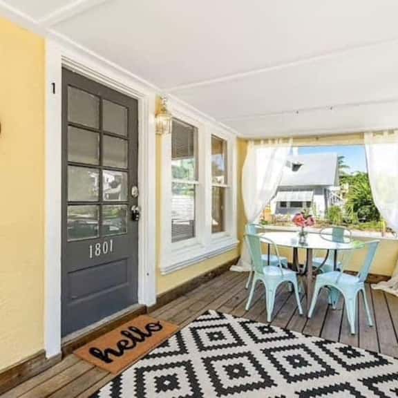 Historic Apt | Walk to Downtown & Arts - Image 1