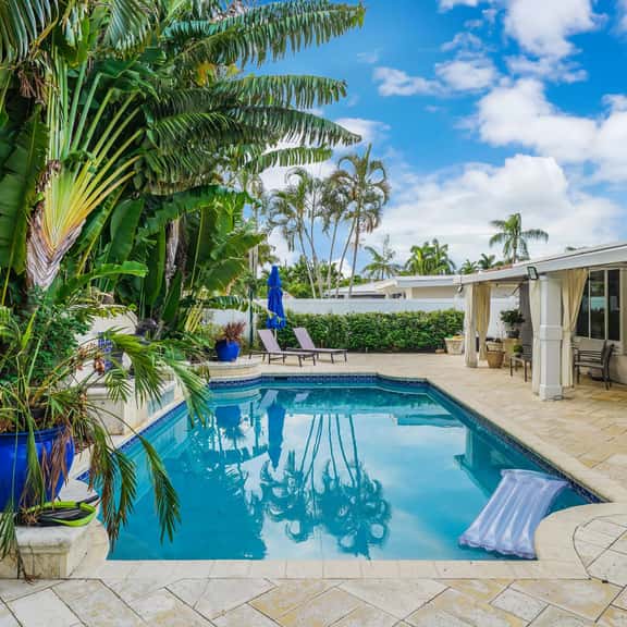 Dolphin Retreat - 4 Bedrooms House with Private Pool - Image 1