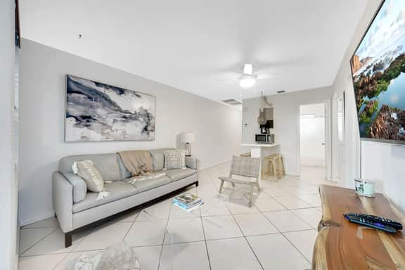 Beach Unit 4