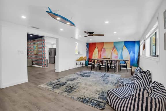 Surfs up - 4 Bdrm House W Pool